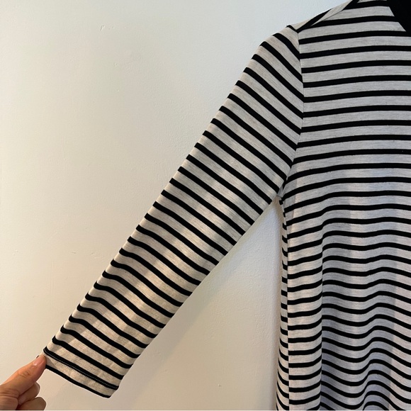 🦓Striped long-sleeve dress - Picture 3 of 7